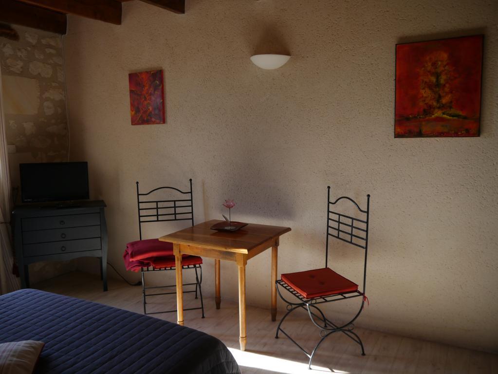 Logis Auberge De Crissay 객실 사진