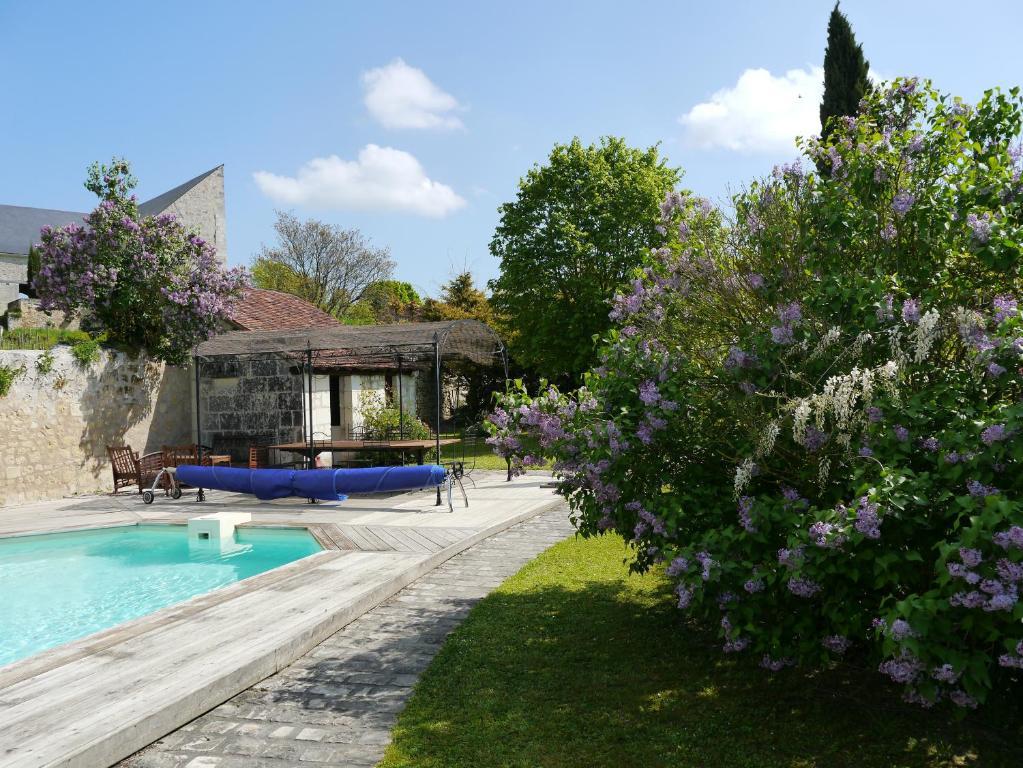 Logis Auberge De Crissay 외부 사진